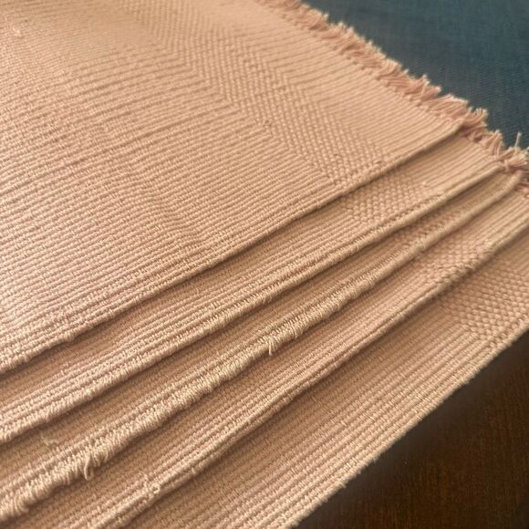 Pier 1 Peach Textured Rectangular Placemats (5) - Picture 2 of 4